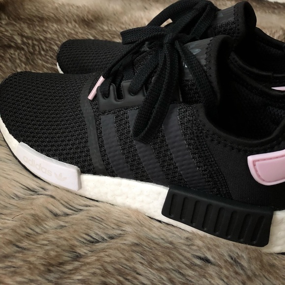 Adidas NMD R1 Women's Shoes Black/Pink - Picture 2 of 8